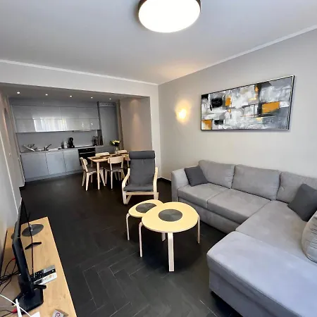 Excellent Location ! General Gurko Apartment *