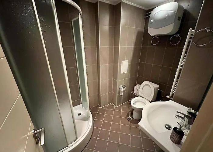 Excellent Location ! General Gurko 아파트